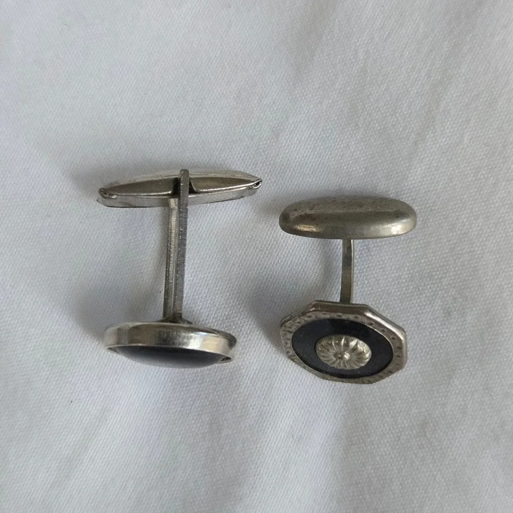 VTG Mismatched Cufflinks Black Grey Mens OS Art Deco Silver Tone Metal Unbranded